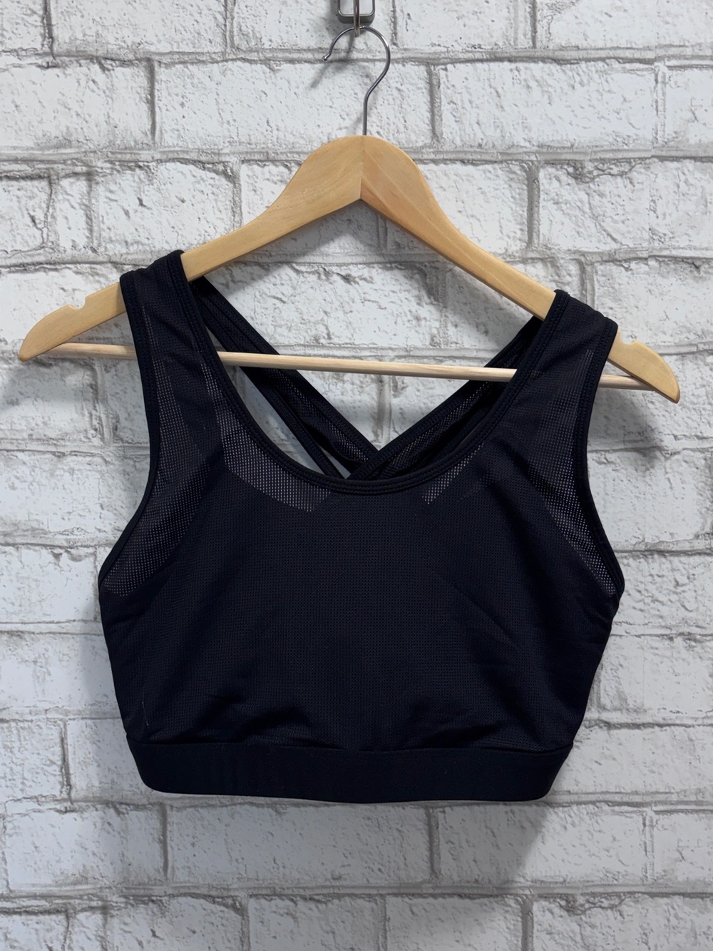 Fabletics Women’s Black Mesh Sports Bra